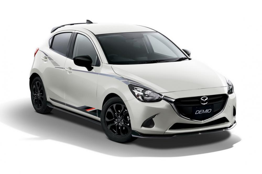 Image principale de l'actu: Mazda demio racing concept pas une trace de competition 