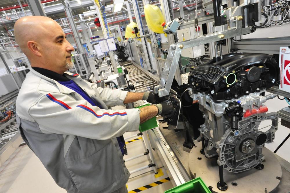 Image principale de l'actu: Psa augmente la production de ses moteurs 3 cylindres puretech 