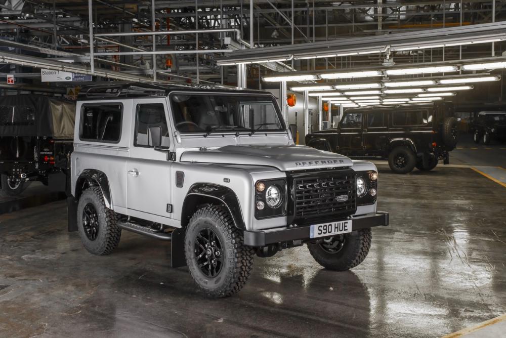 Image principale de l'actu: 2 millions de land rover defender ca se fete 