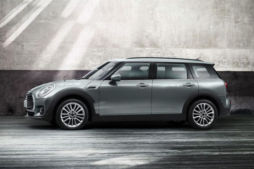 Image principale de l'actu: Le mini clubman montre sa carrosserie en avance 