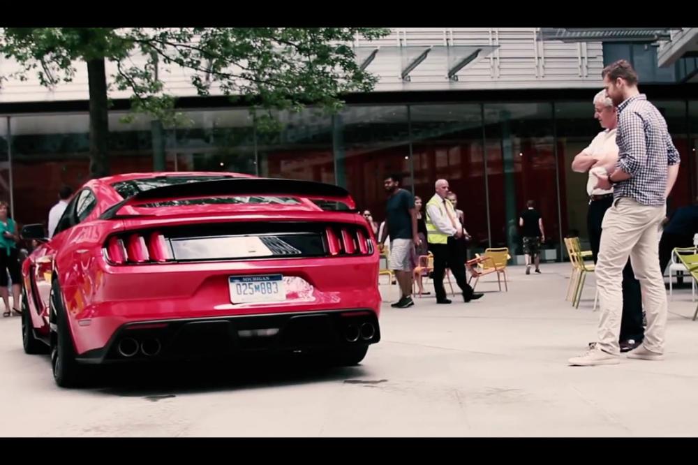 Image principale de l'actu: La ford mustang shelby gt350r fait une pause reclame a londres 