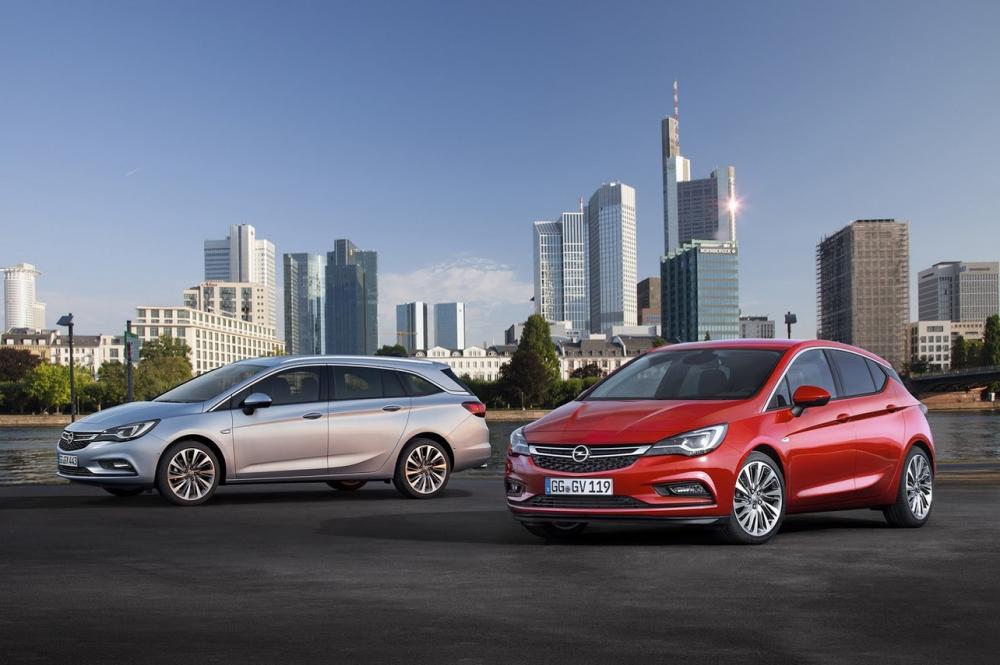 Image principale de l'actu: L opel astra sports tourer se devoile avant francfort 