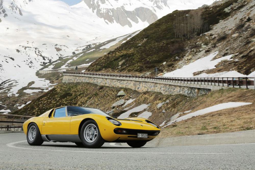 Image principale de l'actu: Lamborghini miura un remake d italian job pour son anniversaire 