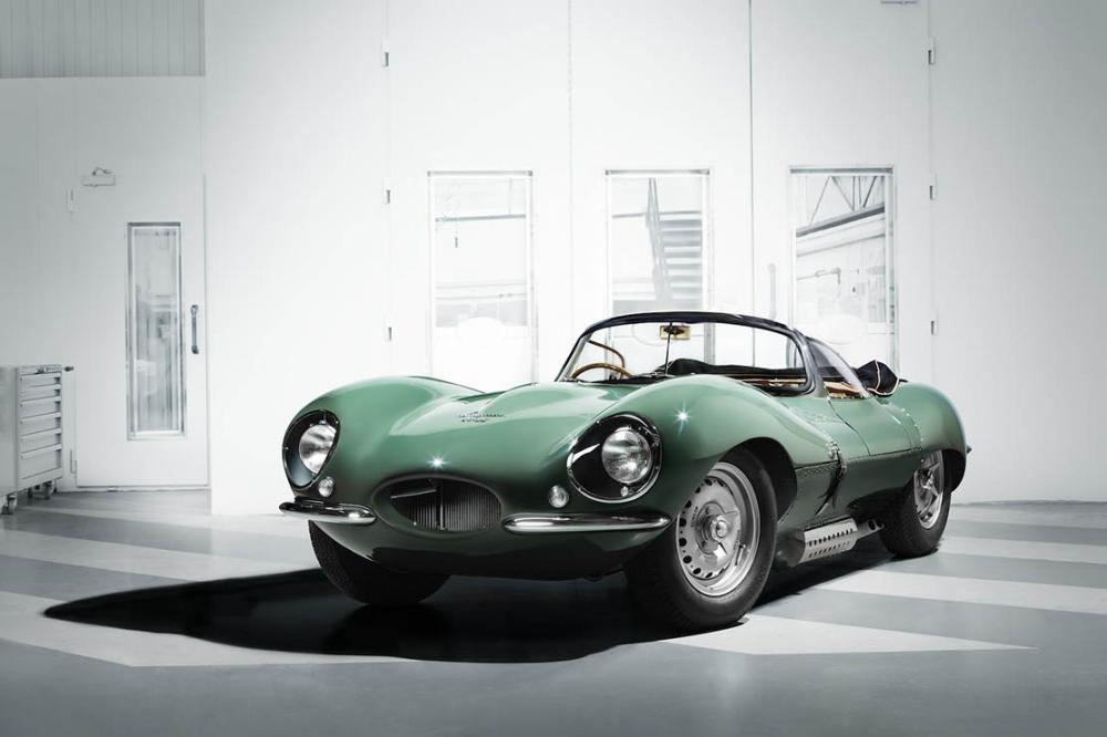 Image principale de l'actu: Jaguar xkss le premier exemplaire vient de voir le jour 