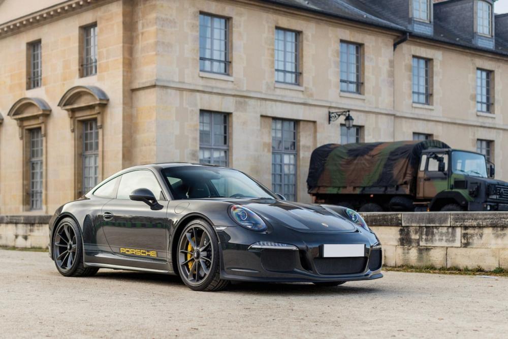 Image principale de l'actu: La porsche 911 r unique qui va faire monter les encheres 