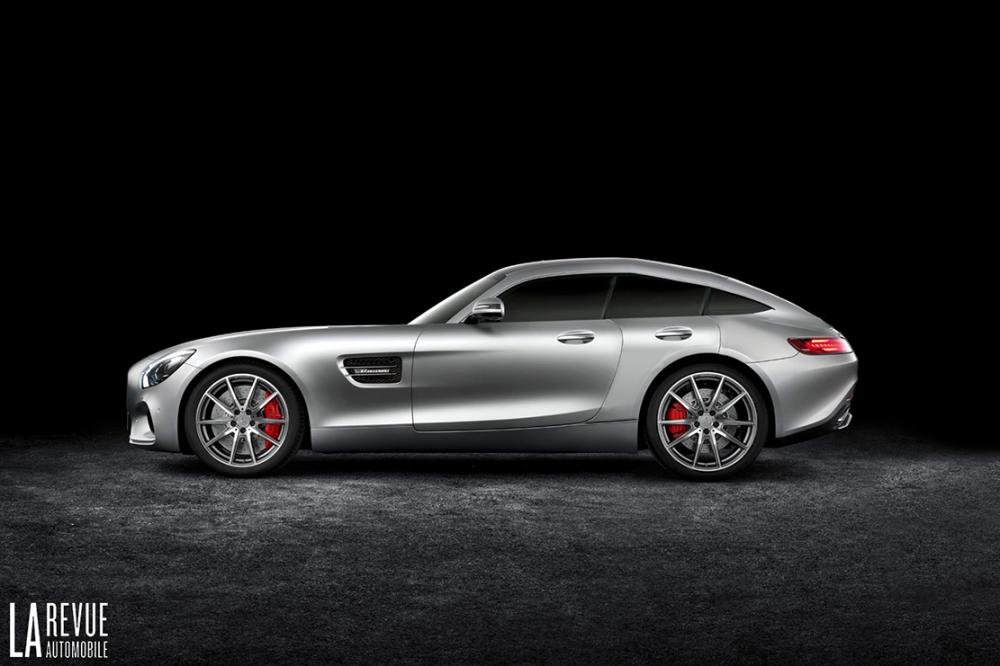 Image principale de l'actu: Mercedes amg gt4 saloon le concept a geneve 