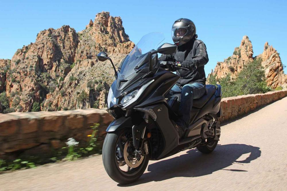 Image principale de l'actu: Kymco ak550 le challenger 