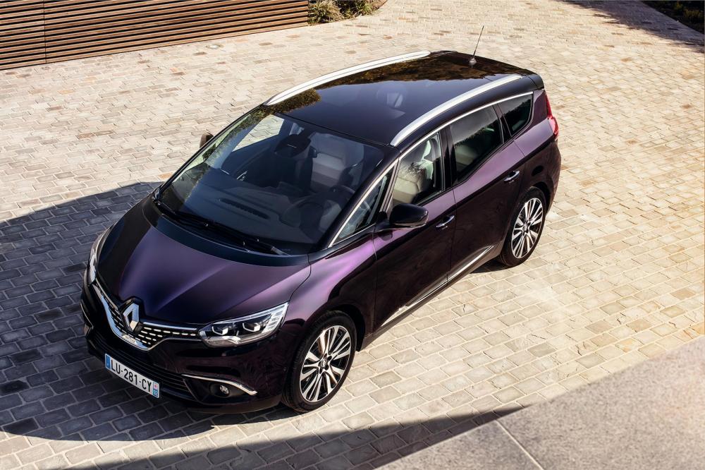 Lien vers l'atcualité Renault Scenic : prix et équipement de la finition Initiale Paris