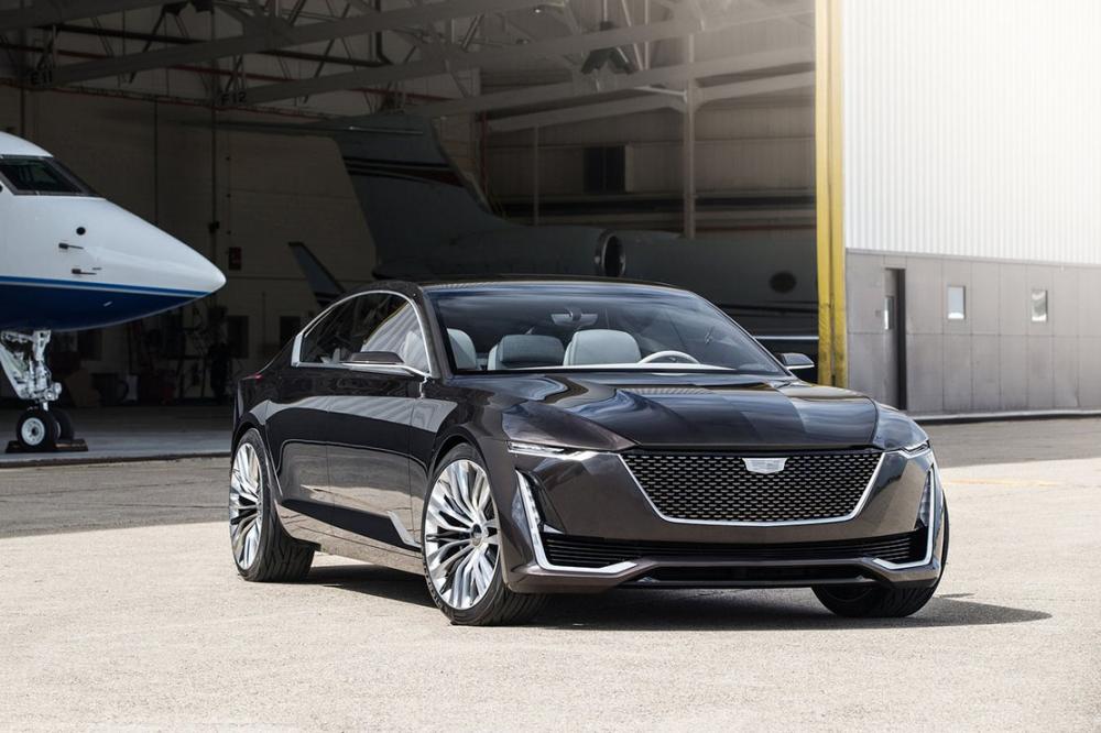 Image principale de l'actu: Cadillac attire les foules en concession avec l'Escala concept