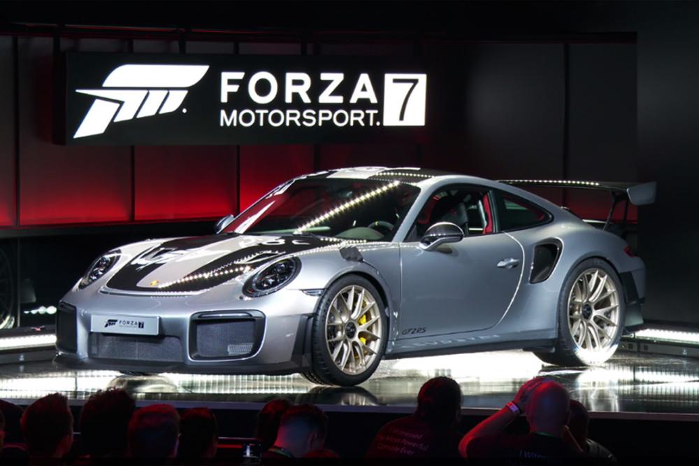 Image principale de l'actu: La porsche 911 gt2 rs pointe le bout de son capot au salon e3 