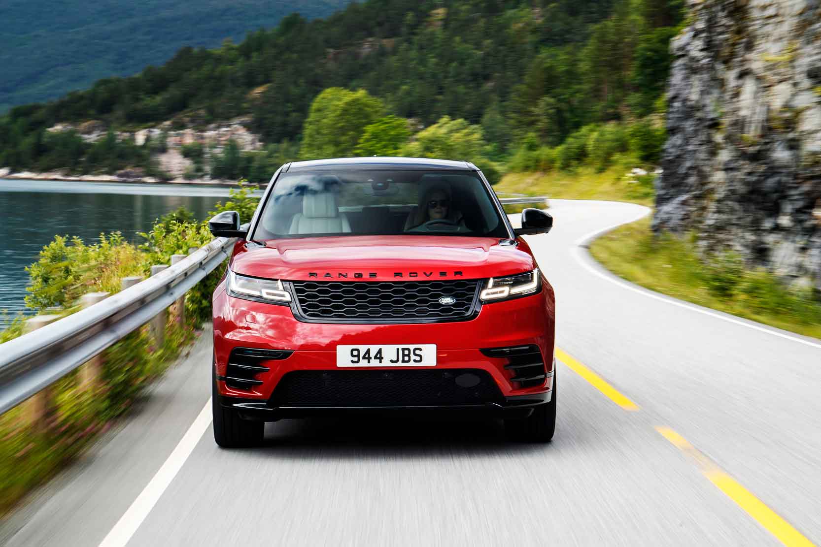 Image principale de l'actu: Essai Range Rover Velar : un retour aux sources