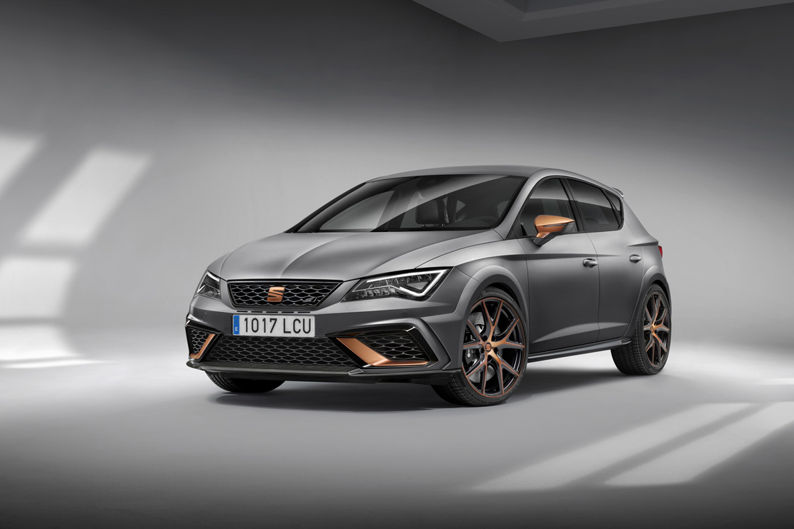 Image principale de l'actu: Seat lance la Leon Cupra R avec 310 ch sous le capot