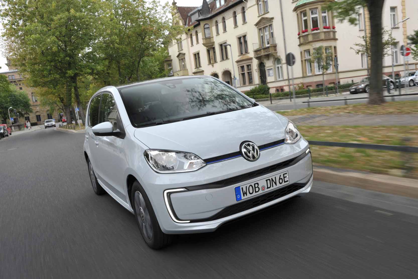 Image principale de l'actu: Essai Volkswagen e-Up ! La plus branchée des citadines