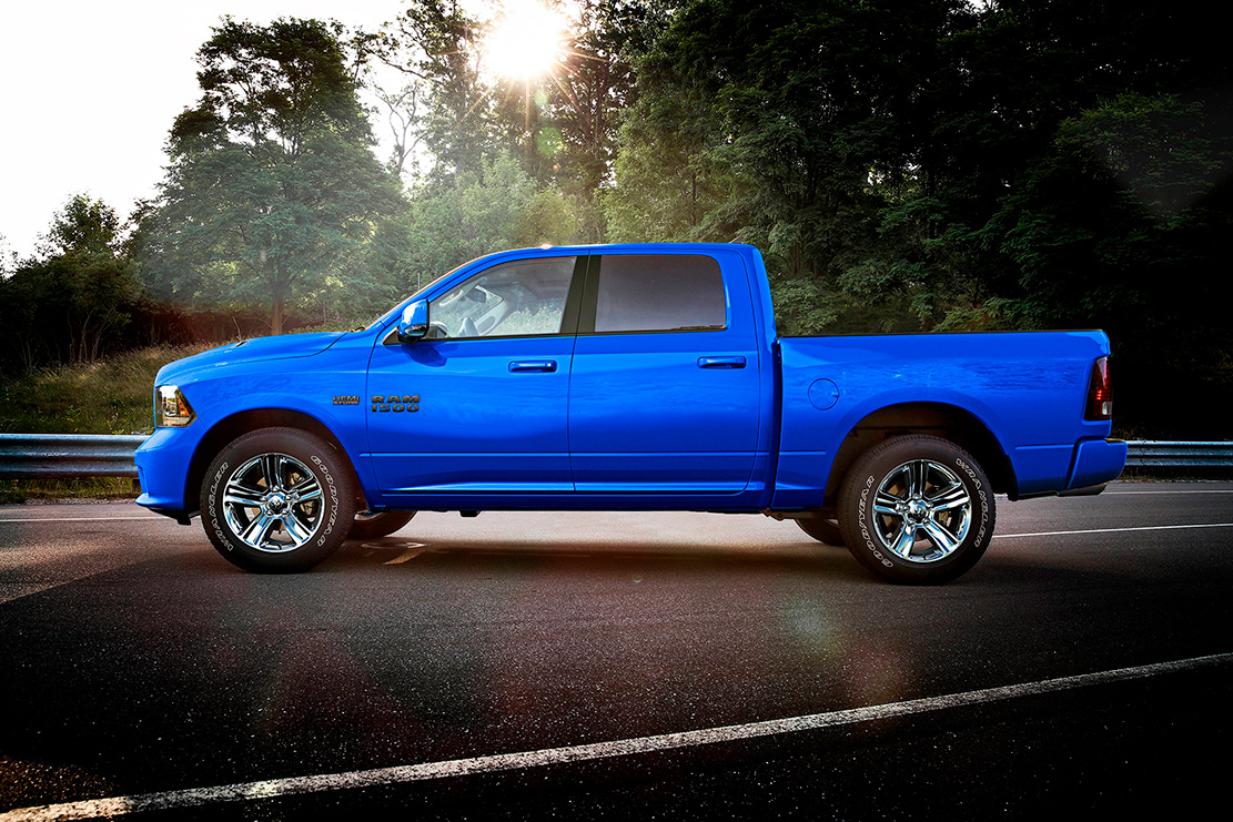 Dodge > Dodge ram 1500 une version hydro blue sport special edition