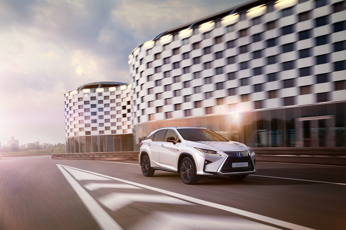 Image principale de l'actu: Lexus rx sport pour un look plus dynamique 