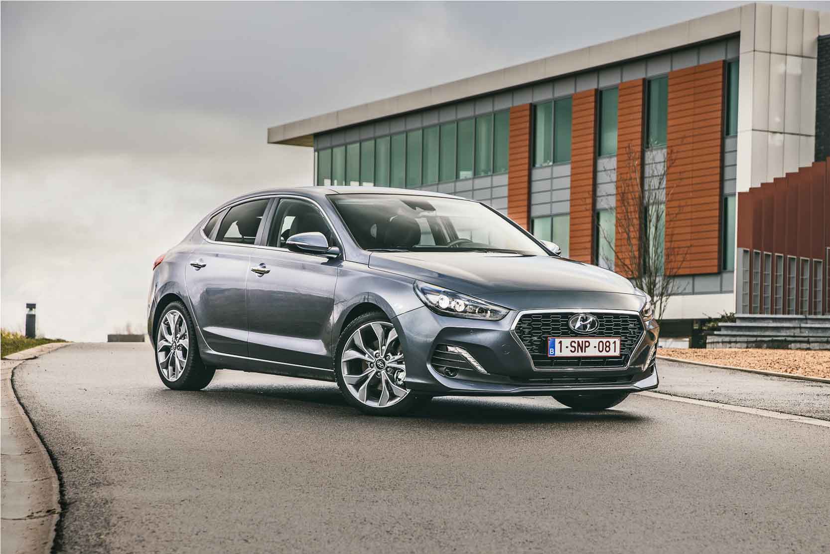 Image principale de l'actu: Hyundai i30 fastback : on aime les berlines