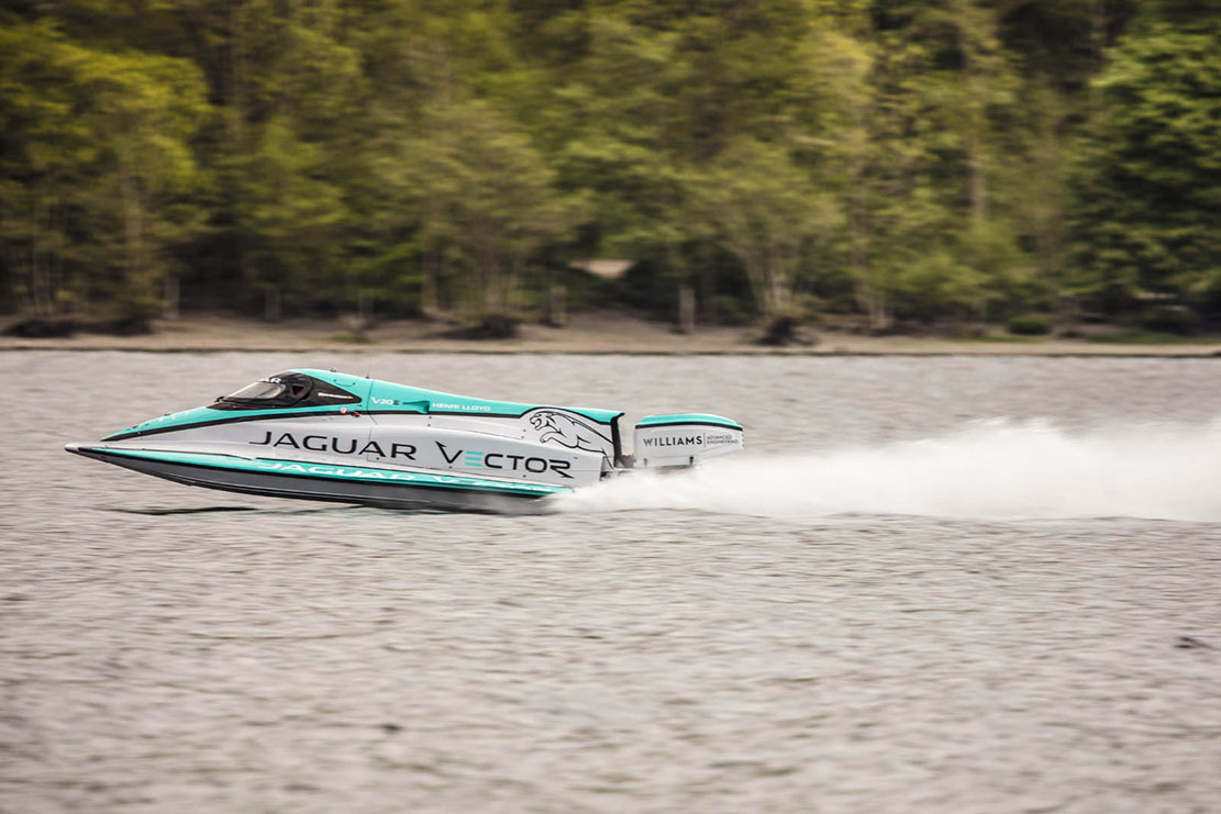 Image principale de l'actu: Jaguar vector v20e un record de vitesse sur l eau en tout electrique 