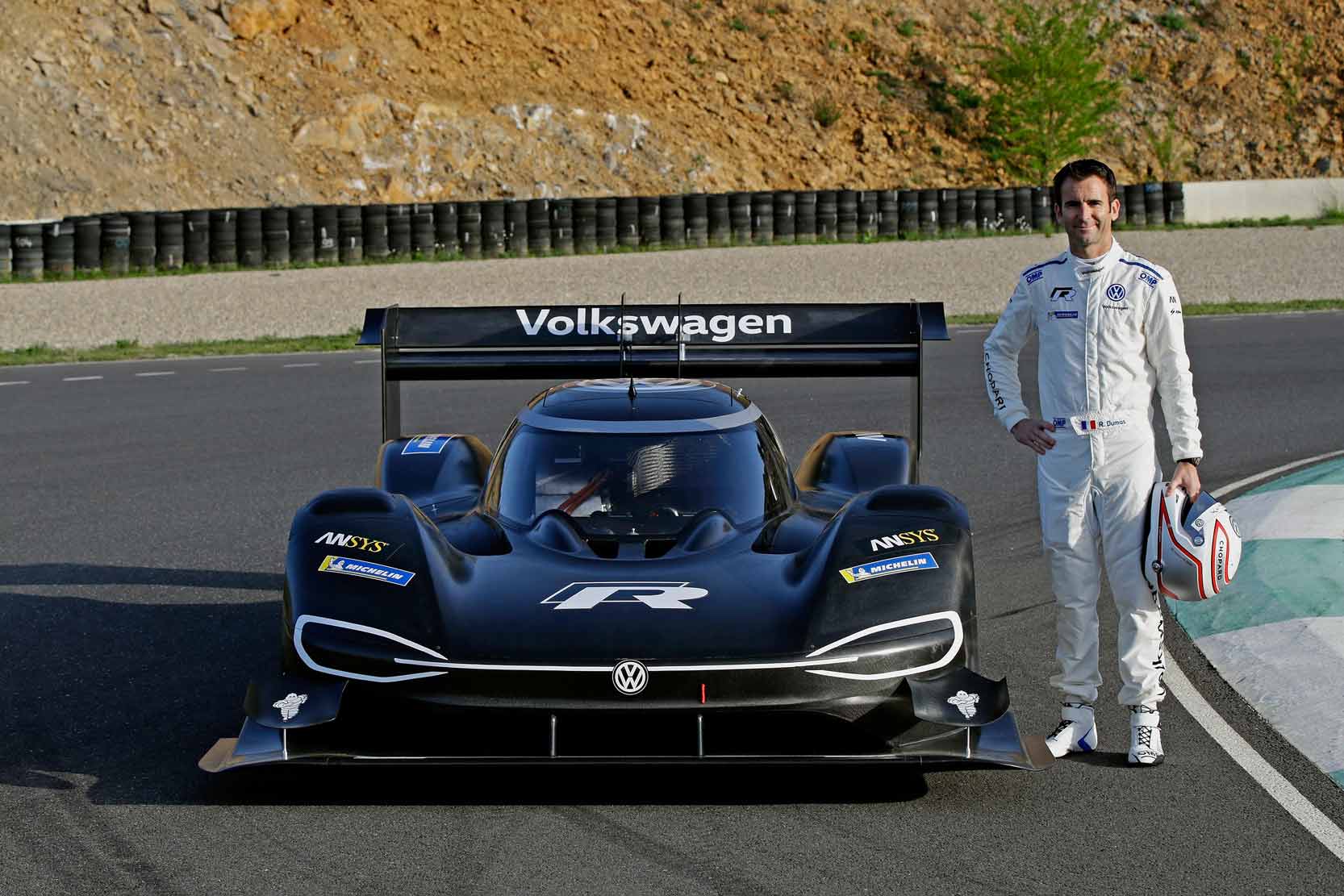 Image principale de l'actu: Volkswagen passe a l electrique pour remporter pikes peak 