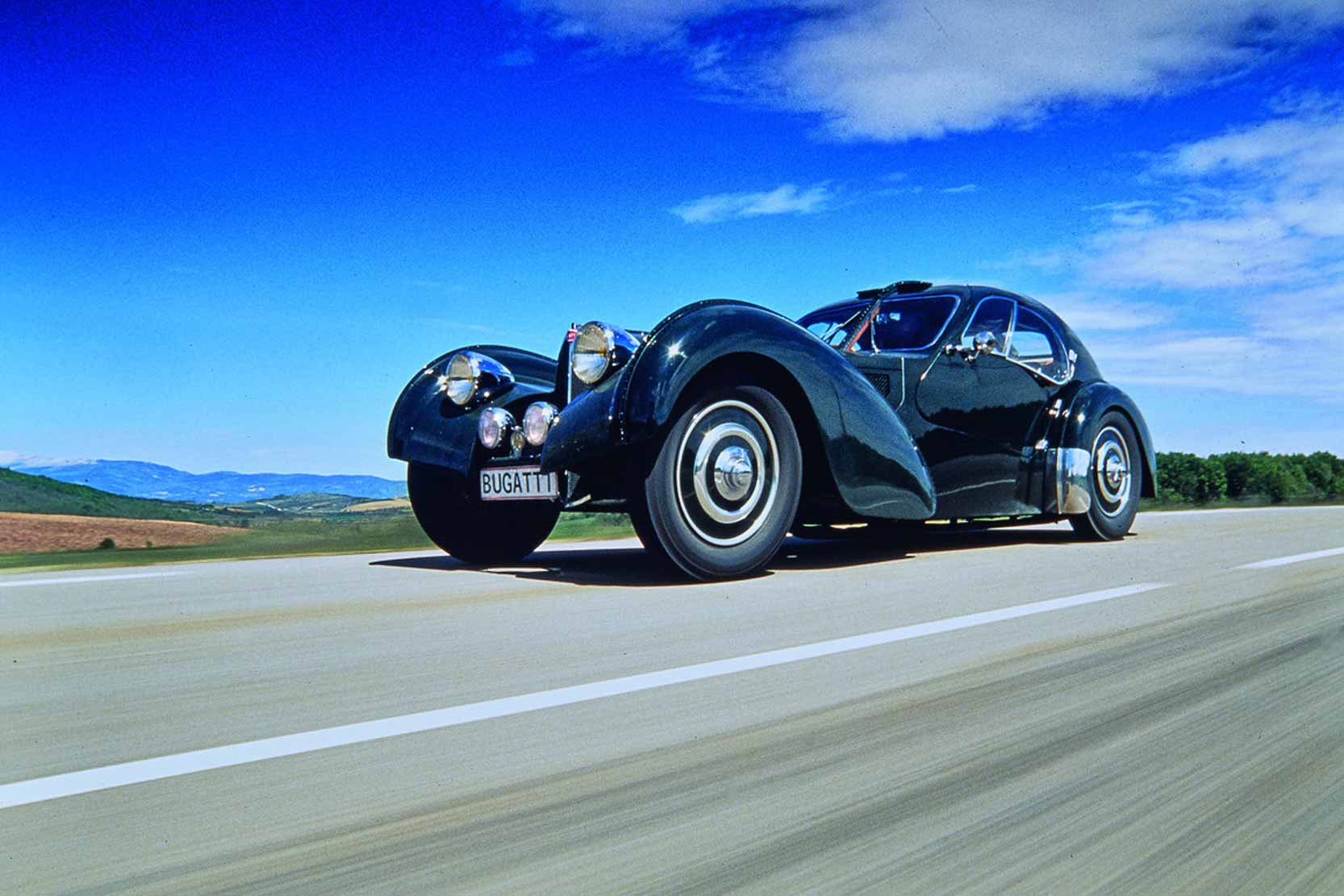 Image principale de l'actu: Bugatti type 57sc atlantic la laquo classique des annees 1920 30 raquo 