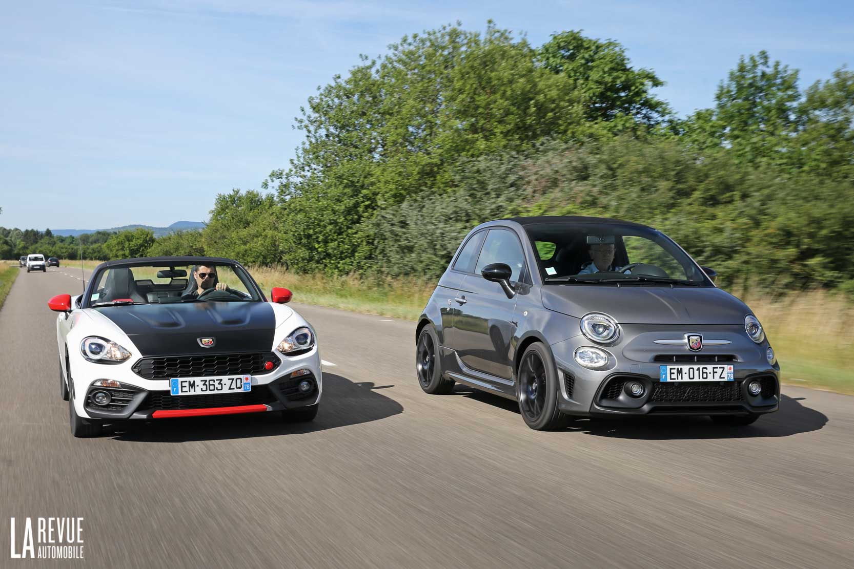 Image principale de l'actu: Abarth 595c Pista vs Abarth 124 Spider : qui a la meilleure piqure du scorpion ?