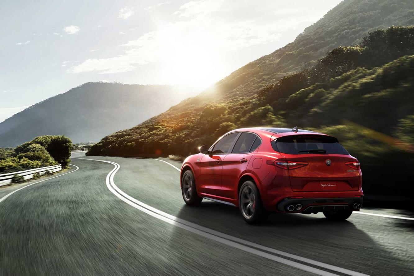 Image principale de l'actu: L'Alfa Romeo Stelvio Quadrifoglio à un prix !