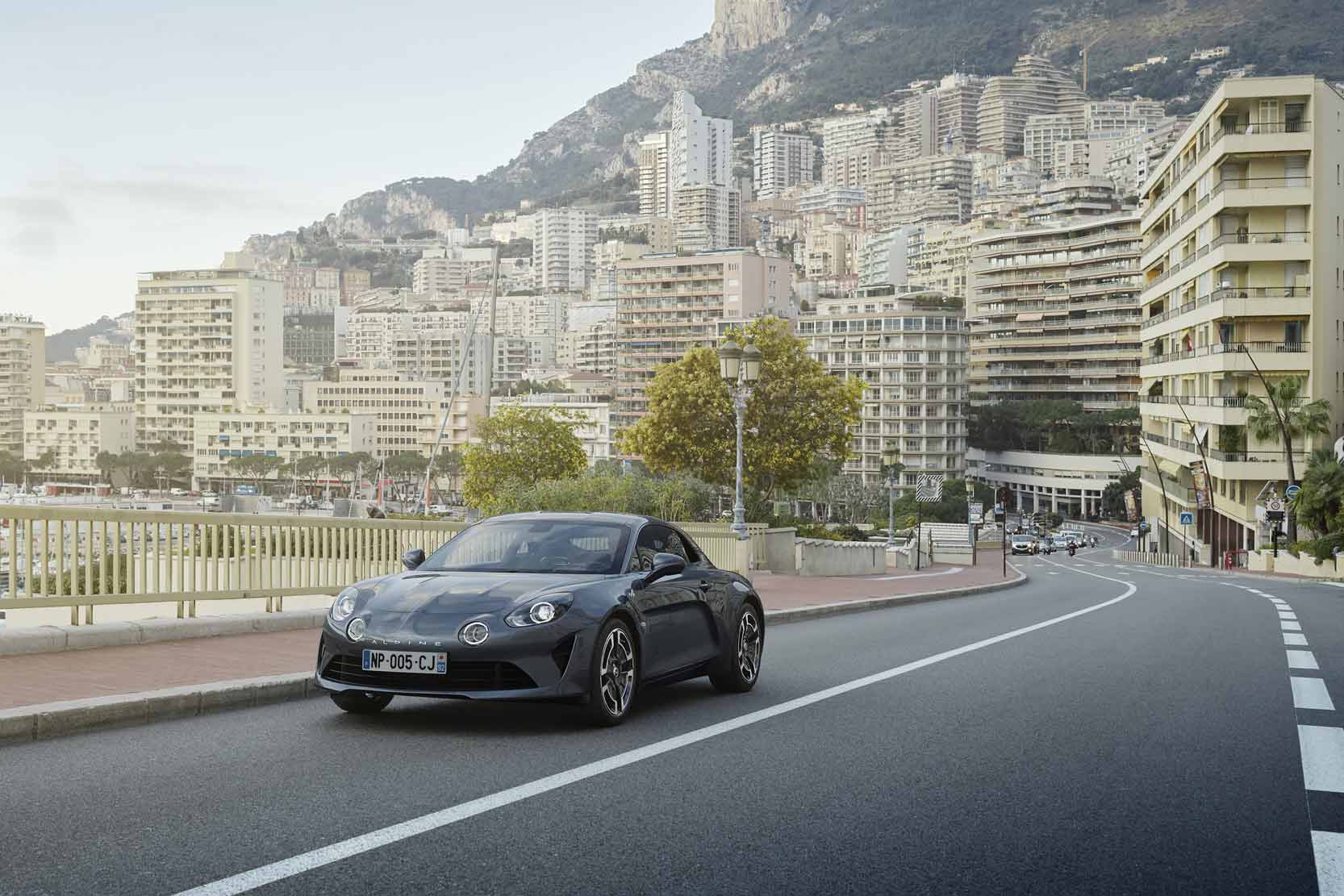 Image principale de l'actu: Alpine A110 légende du sport bourgeois