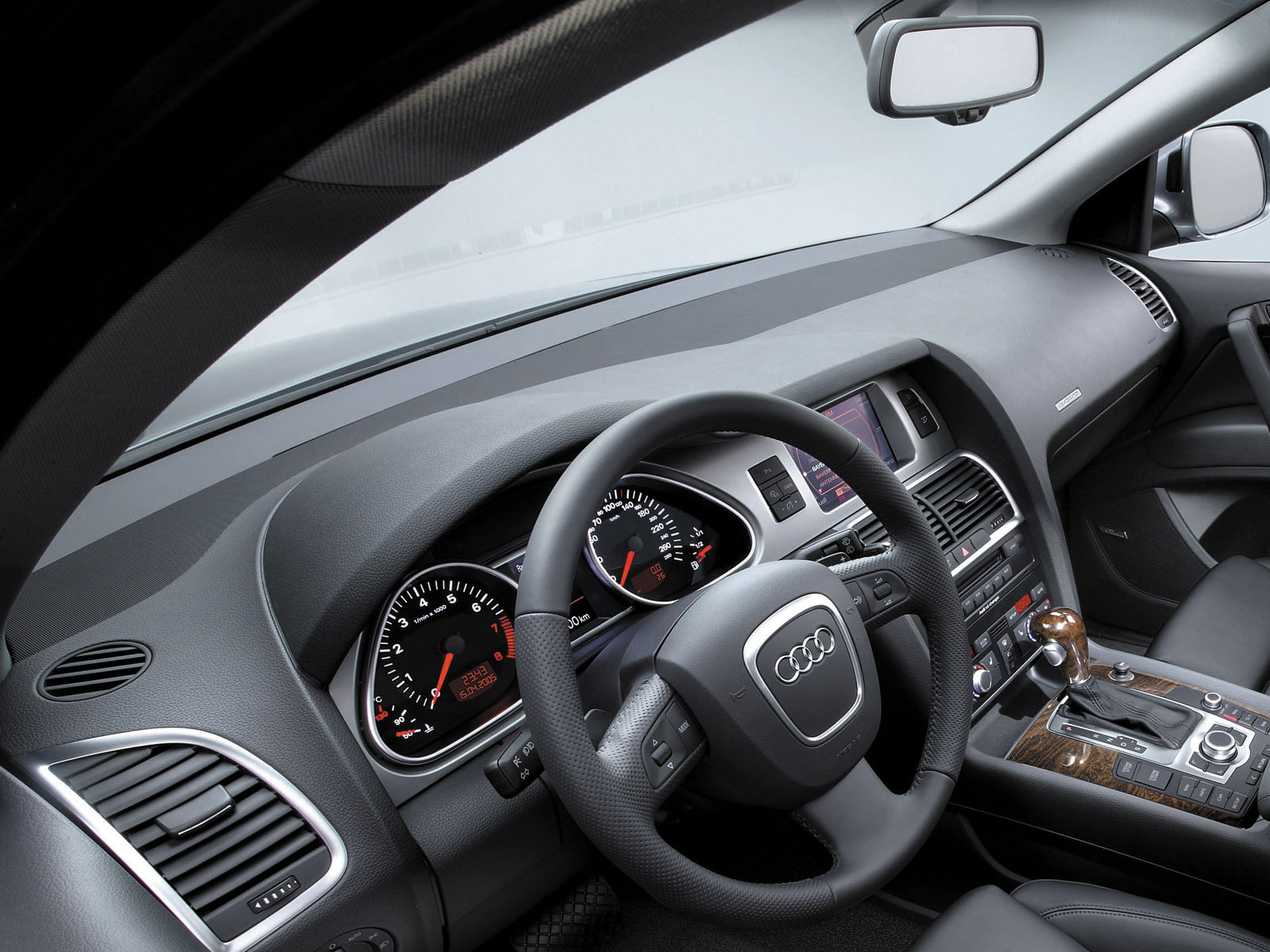 Ауди механика. Audi q7 панель. Audi q7 Торпедо. Торпедо Ауди q7. Торпеда Ауди q7 2012.