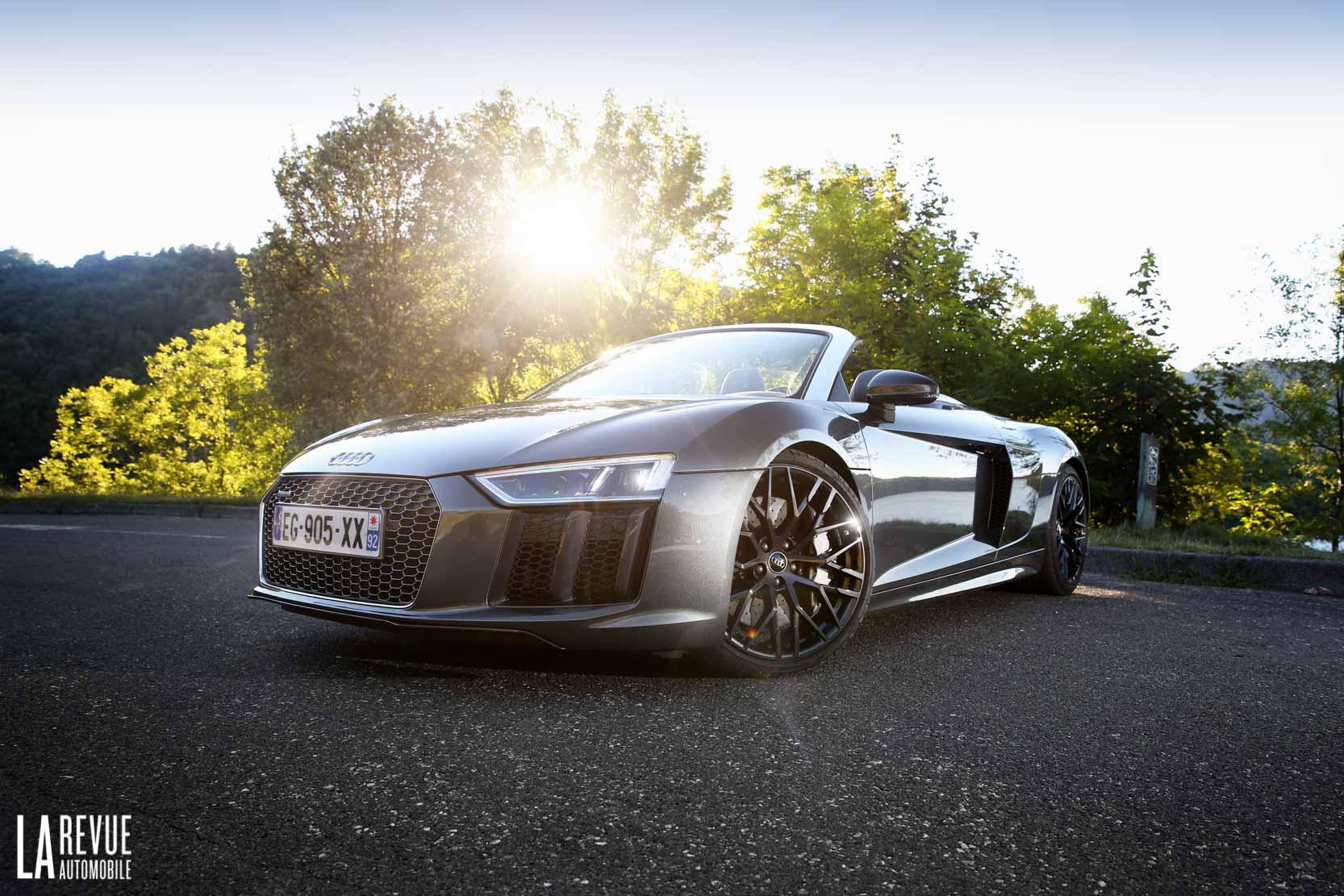 Image principale de l'actu: Essai Audi R8 spyder : donne m'en plus !