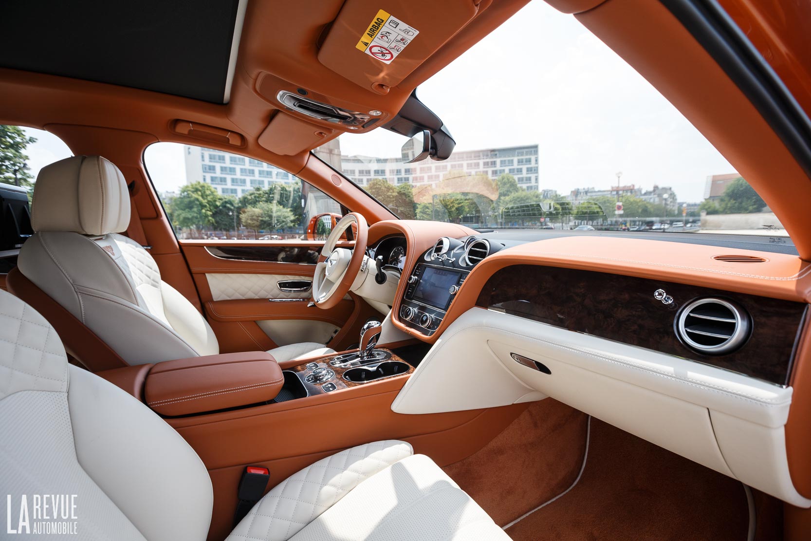 Interieur luxueux du Bentley Bentayga