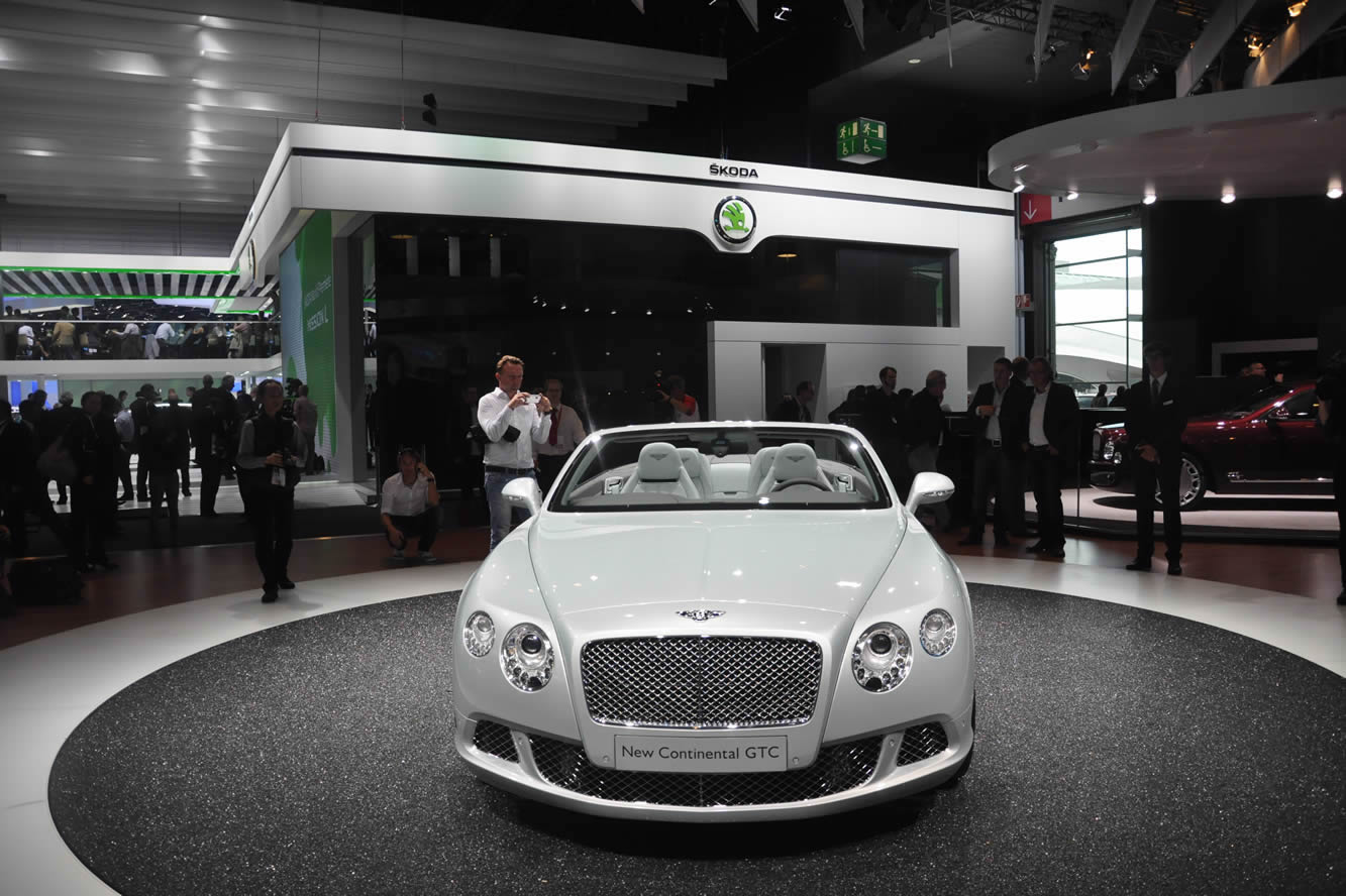 Image principale de l'actu: Images bentley continental gtc 2012 