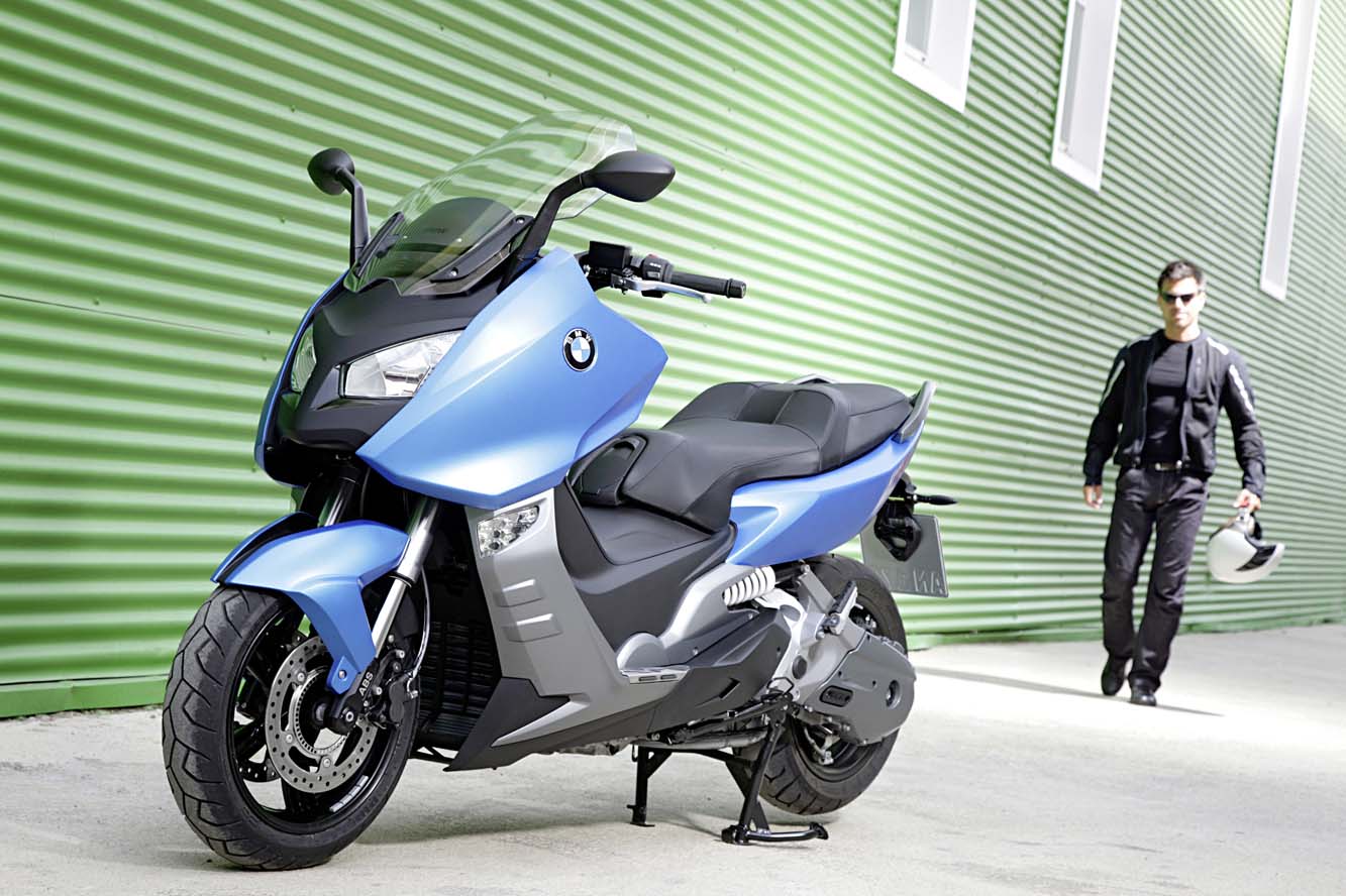 Image principale de l'actu: Bmw c 600 sport maxiscooter ou moto 