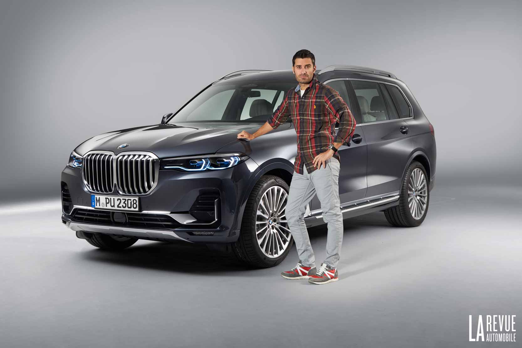 Le nouveau BMW X7 dans un Studio photo