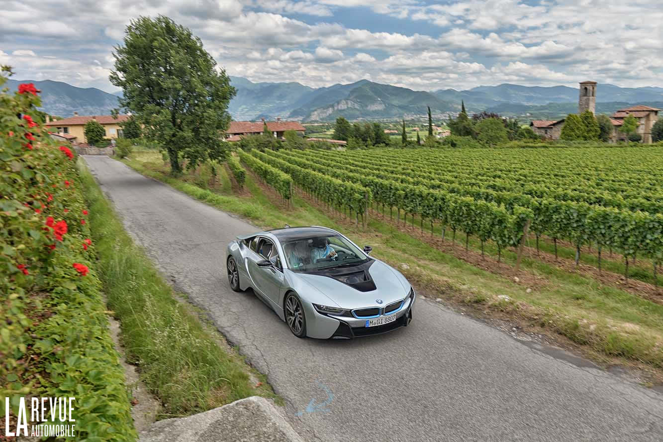 Exterieur_Bmw-i8-2014_42