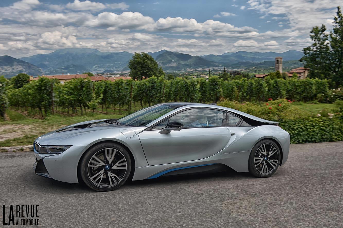 Exterieur_Bmw-i8-2014_53