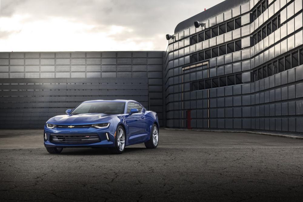 Image principale de l'actu: Chevrolet camaro 6 un v8 de 455 ch et un petit 2 0 litres turbo 