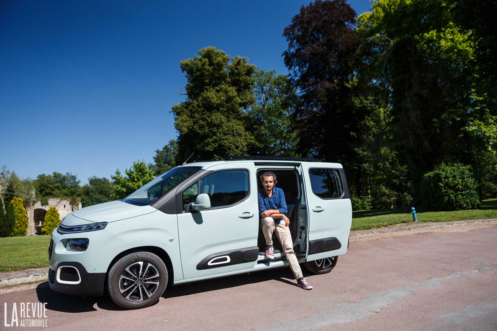 Image principale de l'actu: Essai Citroen Berlingo : un ludospace qui reste dans l'esprit famille