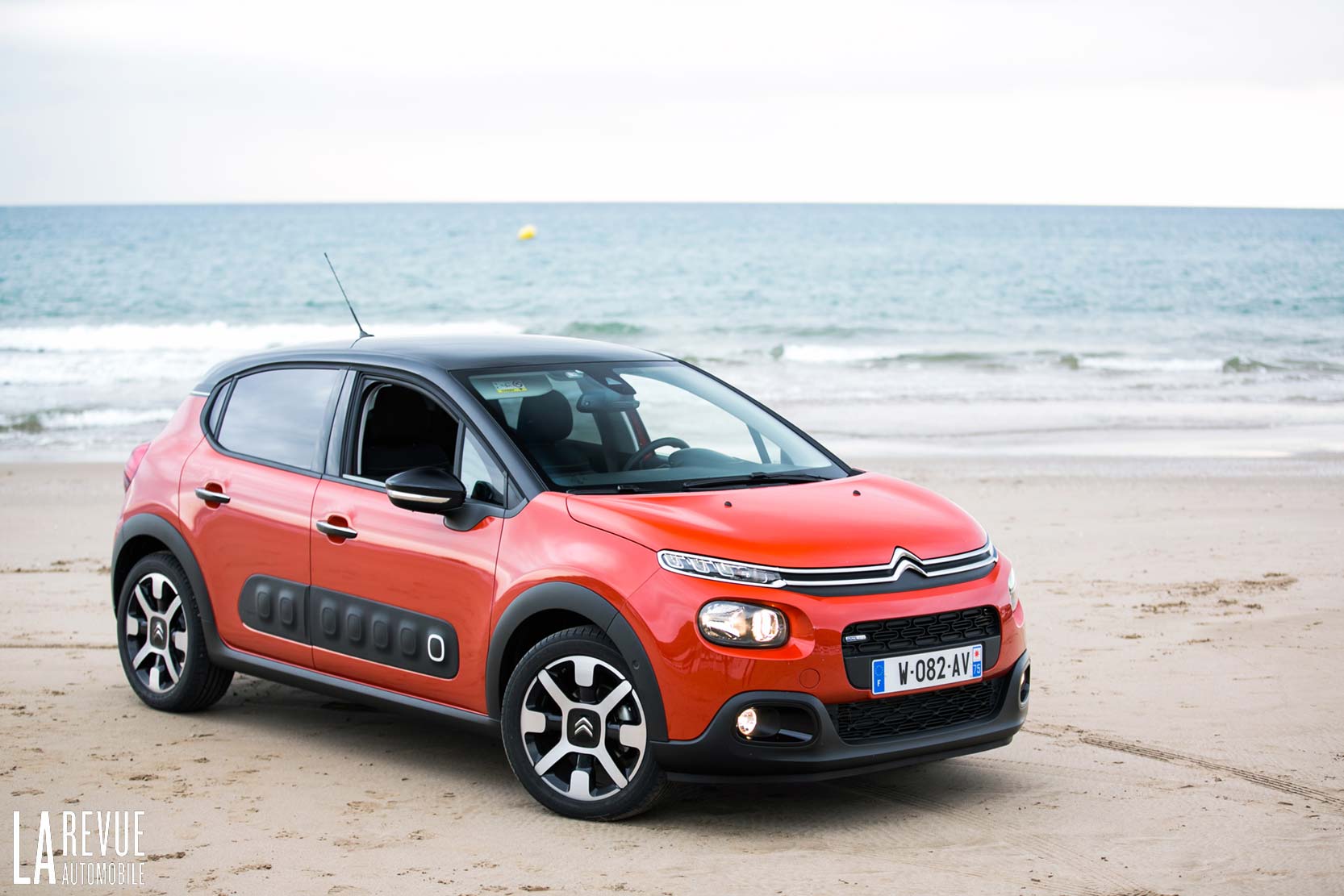 Image principale de l'actu: Essai Citroen C3 puretech 110 : s'il n'en restait qu'une