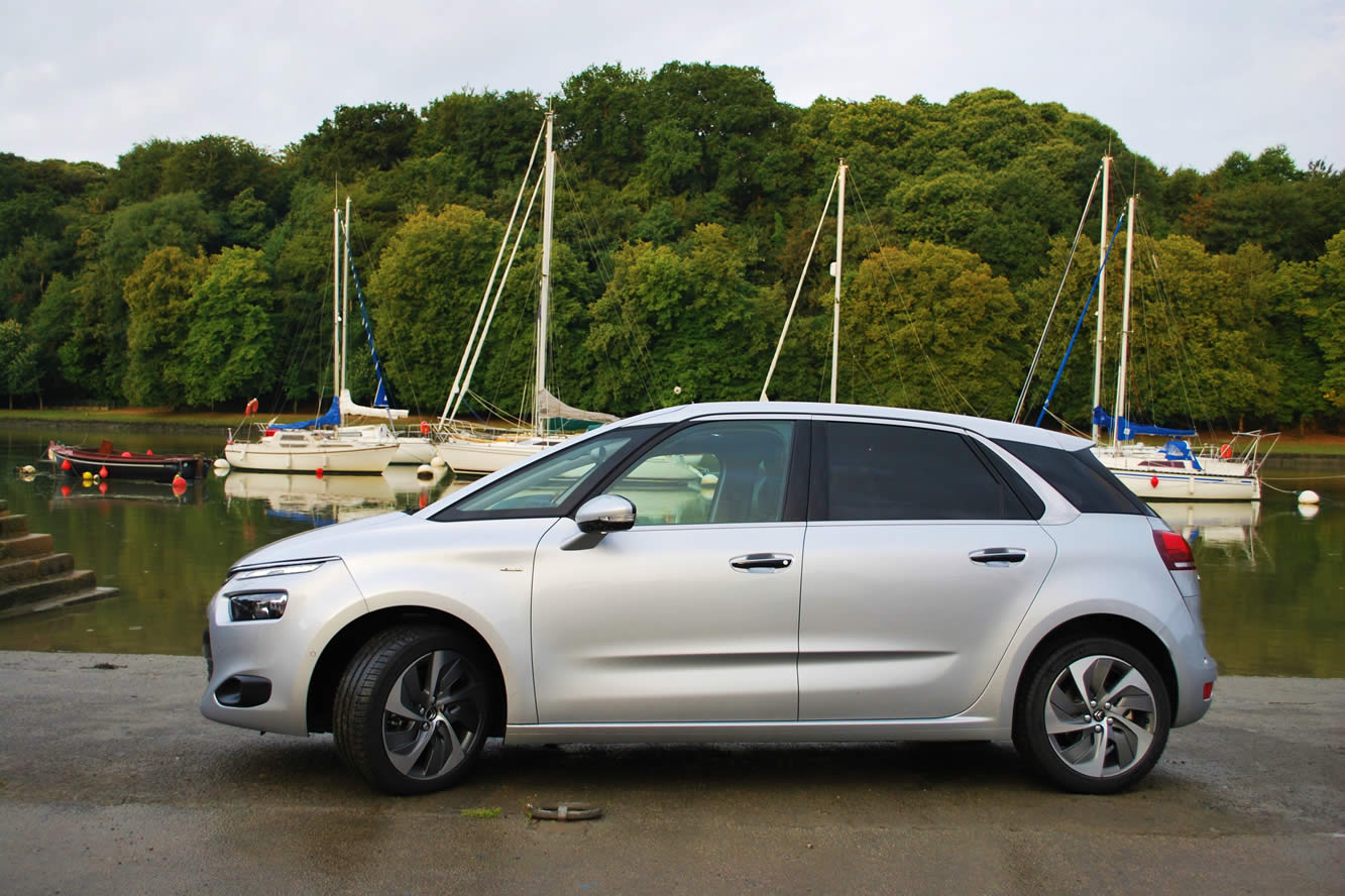 Image principale de l'actu: Essai nouveau citroen c4 picasso 2eme partie 