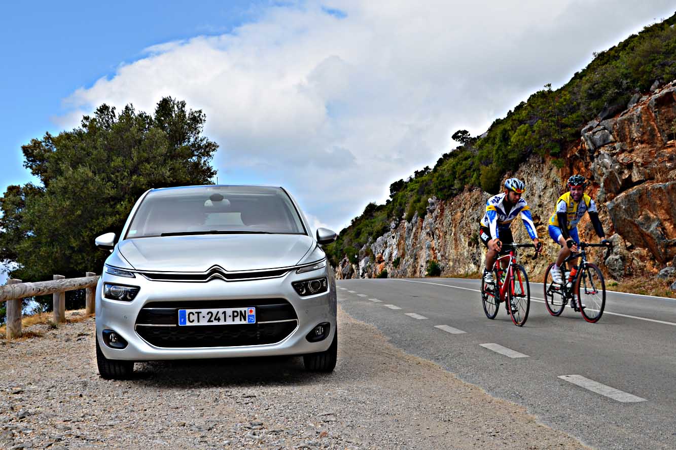 Image principale de l'actu: Photos de l essai citroen c4 picasso thp exclusive 