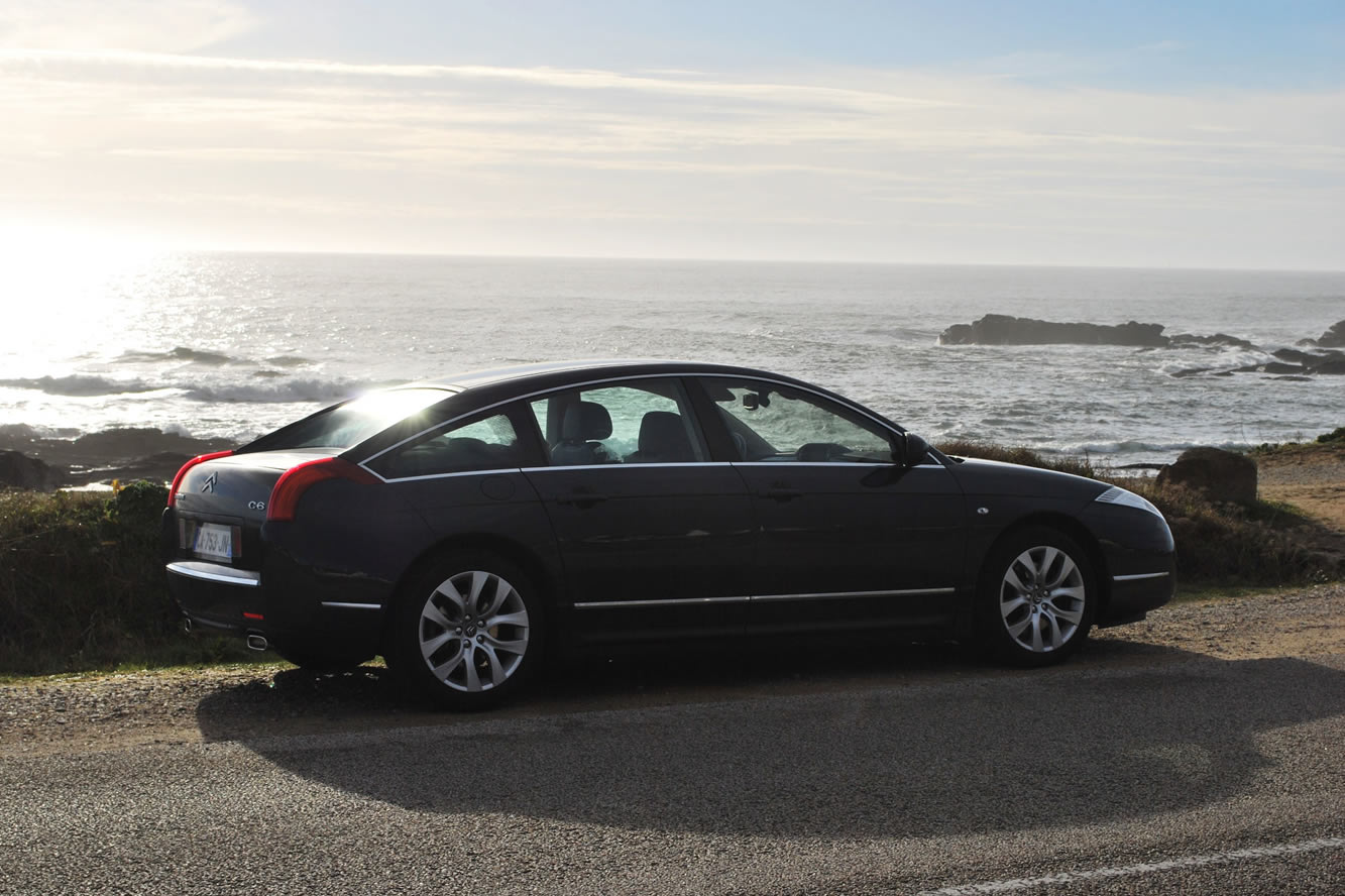 Image principale de l'actu: Essai citroen c6 une grande dame tire sa reverence 