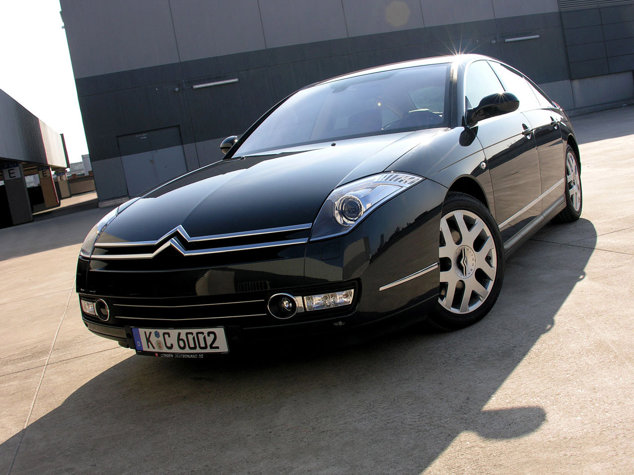 Image principale de l'actu: Occasion et bonnes affaires citroen c6 