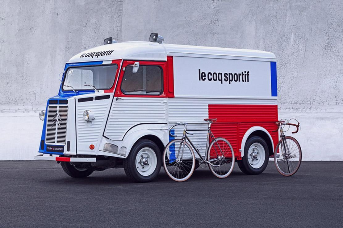 Image principale de l'actu: Un citroen type h habille aux couleurs de la france par le coq sportif 