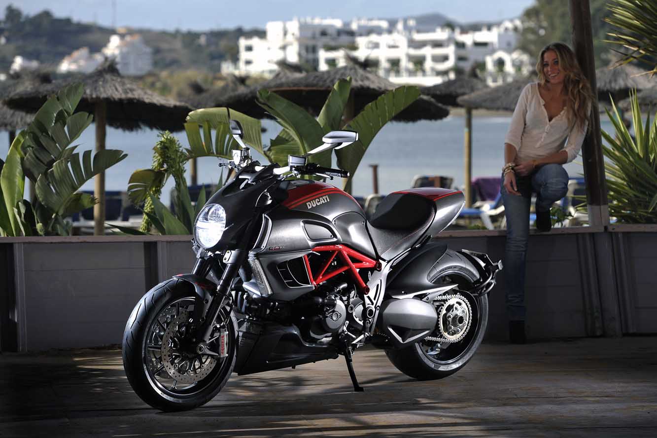 Image principale de l'actu: Cet ete on va avec notre ducati a la motorvalley en italie 