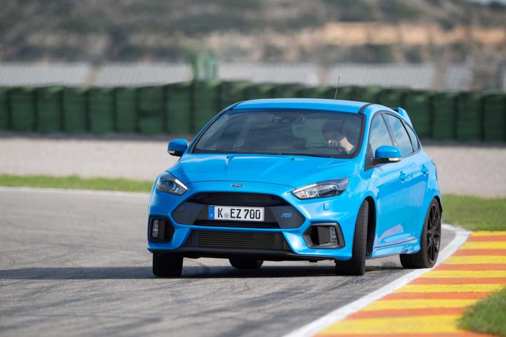 Image principale de l'actu: Ford focus rs voiture de l annee pour le magazine top gear 