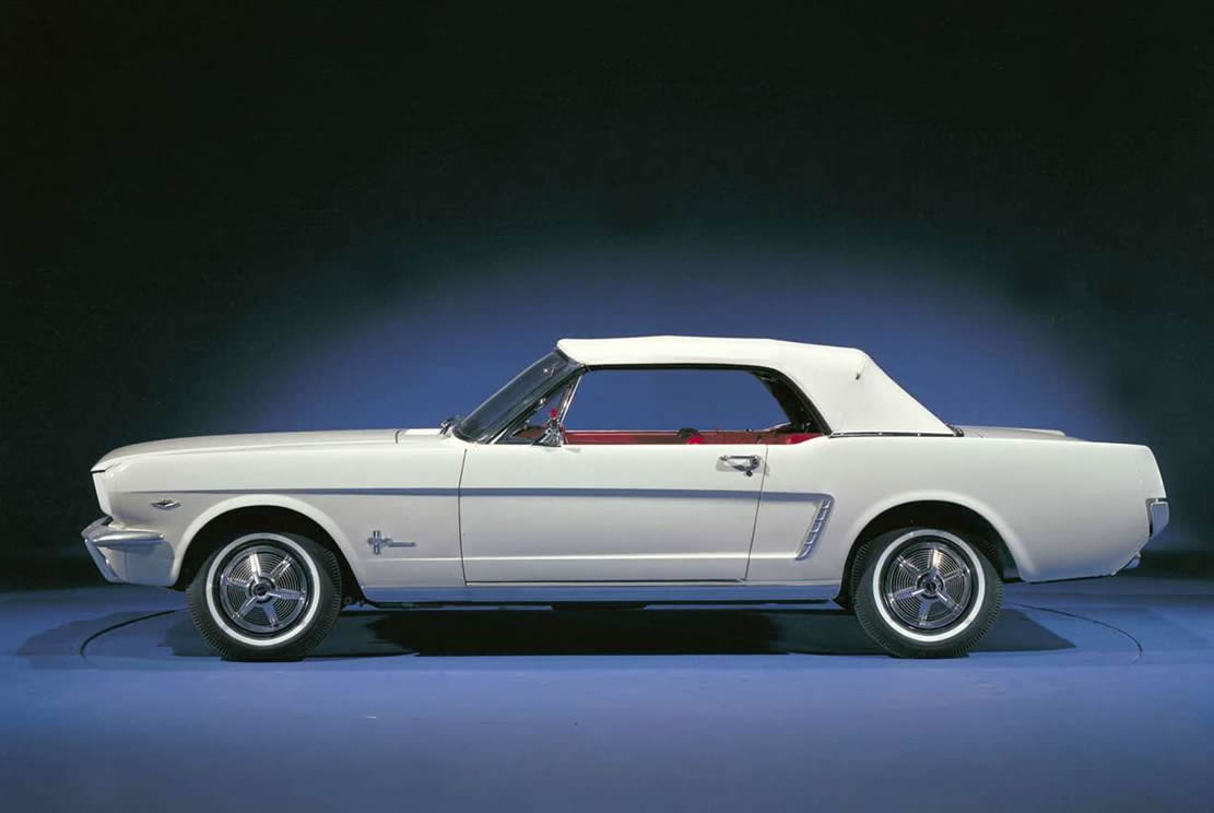 Image principale de l'actu: Album ford mustang 1964 