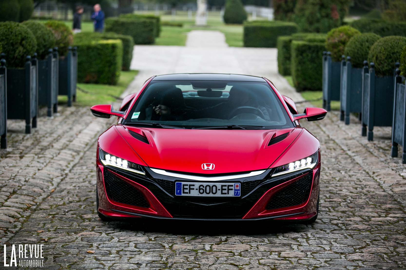 Image principale de l'actu: Honda offre un film personnalise aux acheteurs de la nsx 