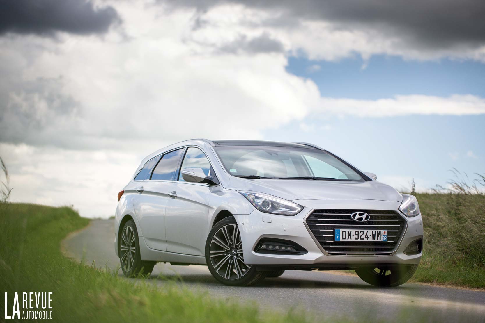 Image principale de l'actu: Essai Hyundai i40 SW restylée DSCT 7 : très bonne surprise !