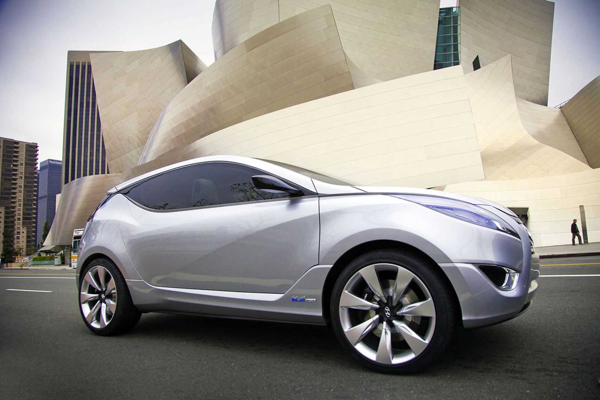 Image principale de l'actu: Hyundai nuvis concept blue drive 