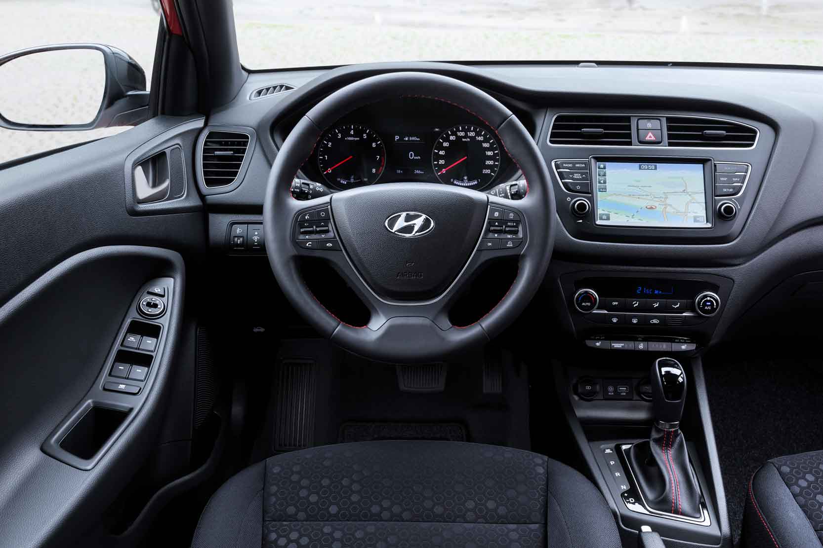 hyundai i20 restylée intérieur