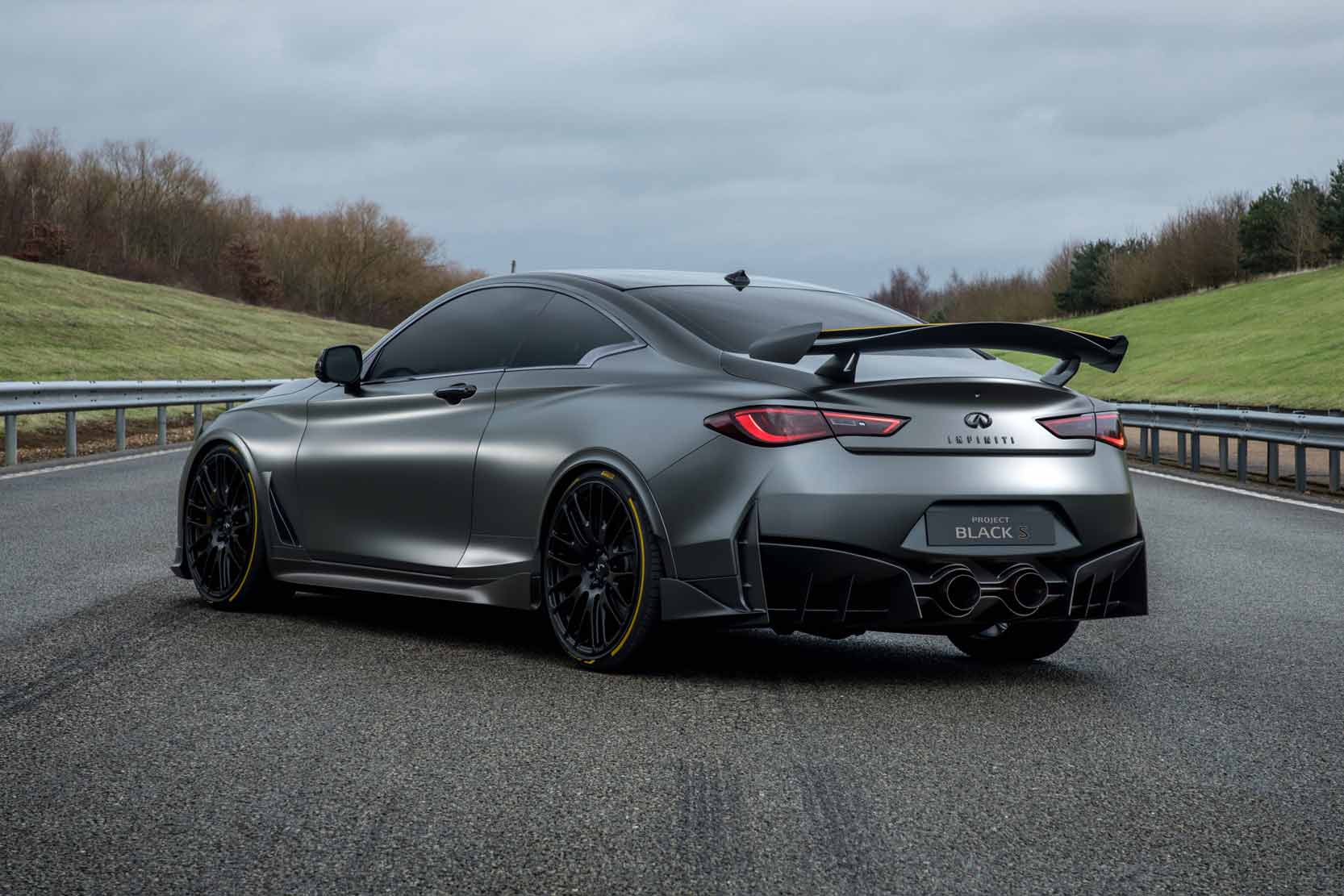 Exterieur_Infiniti-Project-Black-S_5